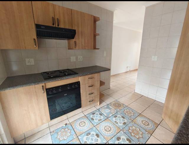 2 BEDROOM TOWNHOUSE FOR SALE IN MONTANA